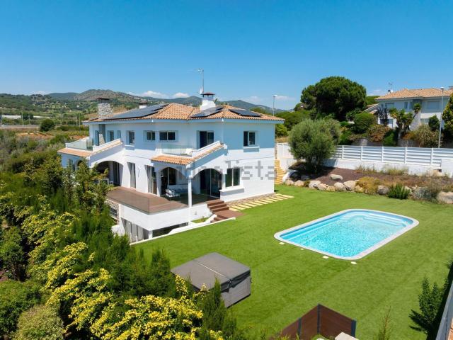 Chalet, Alella