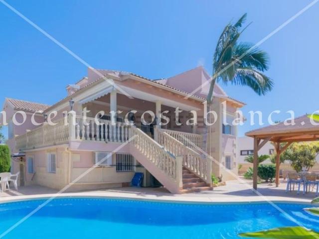 Chalet, Alfaz del Pi