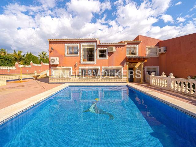 Chalet, Alfaz del Pi