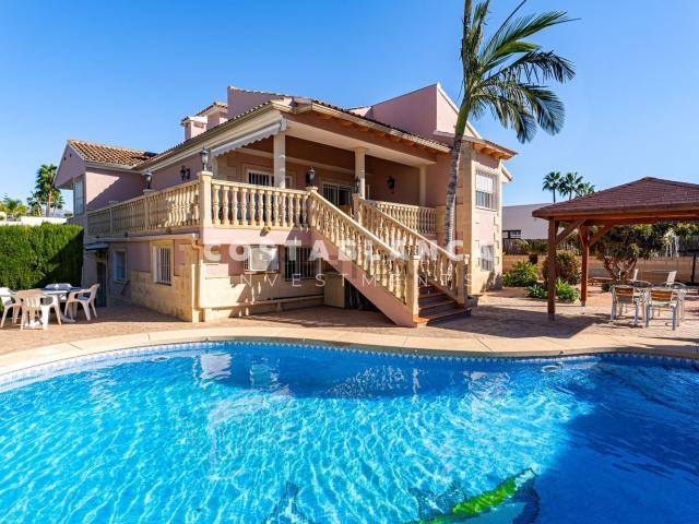 Chalet, Alfaz del Pi