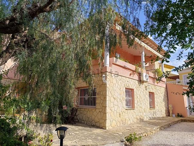 Chalet, Alfaz del Pi