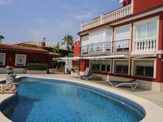 Chalet, Alfaz del Pi