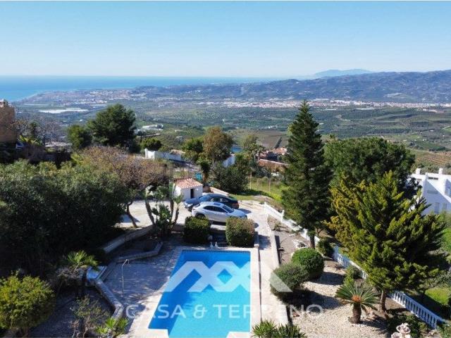 Chalet, Algarrobo