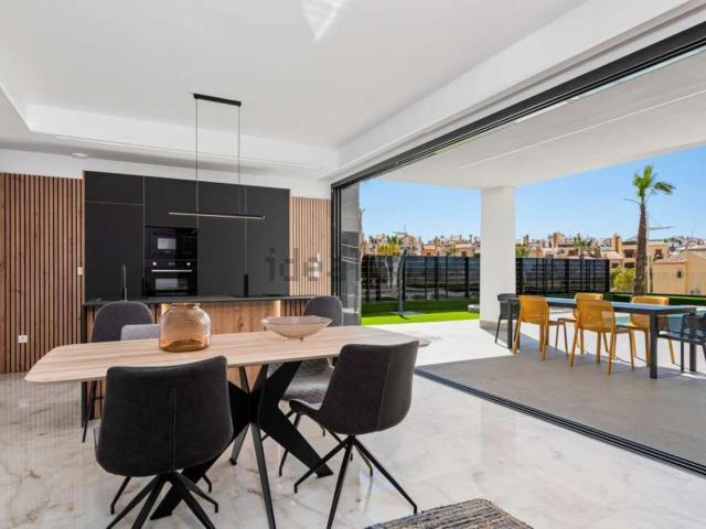 Chalet, Algorfa