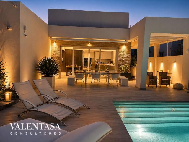 Chalet, Algorfa