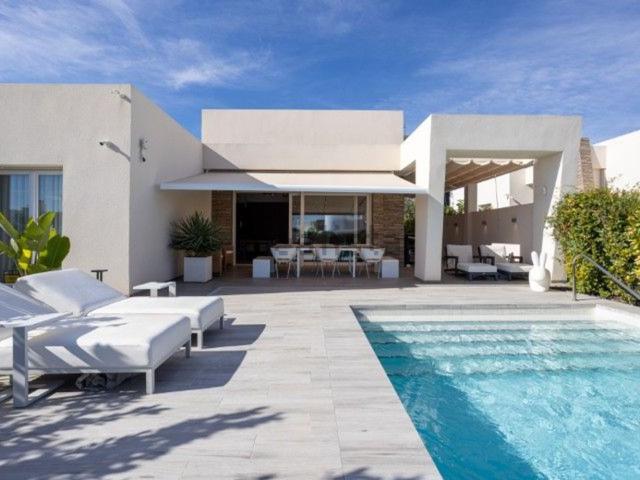 Chalet, Algorfa