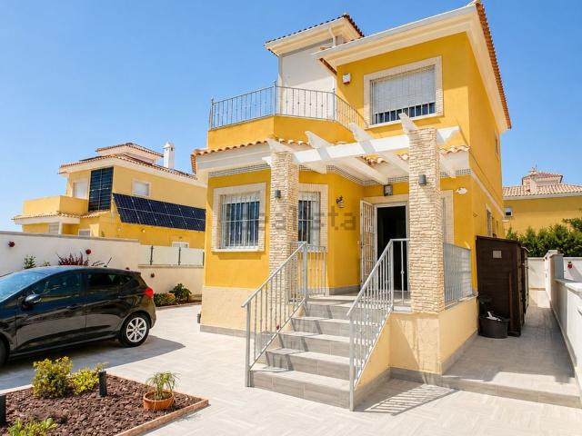 Chalet, Algorfa