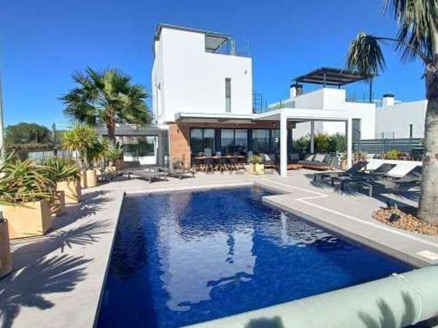 Chalet, Algorfa