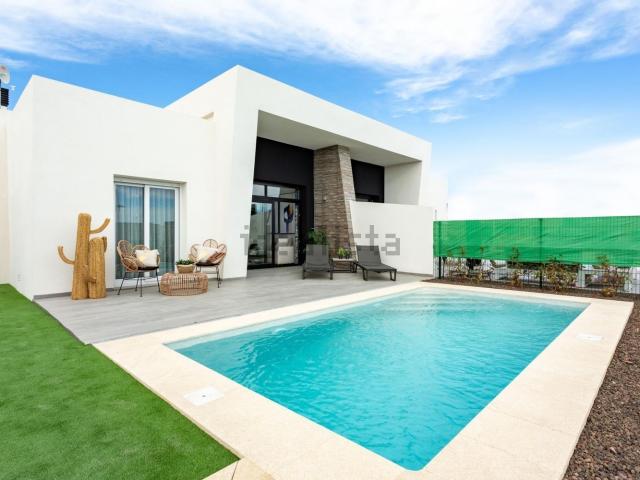 Chalet, Algorfa