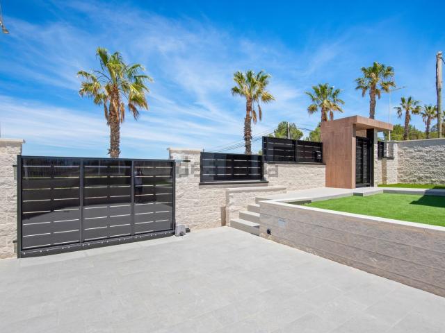 Chalet, Algorfa