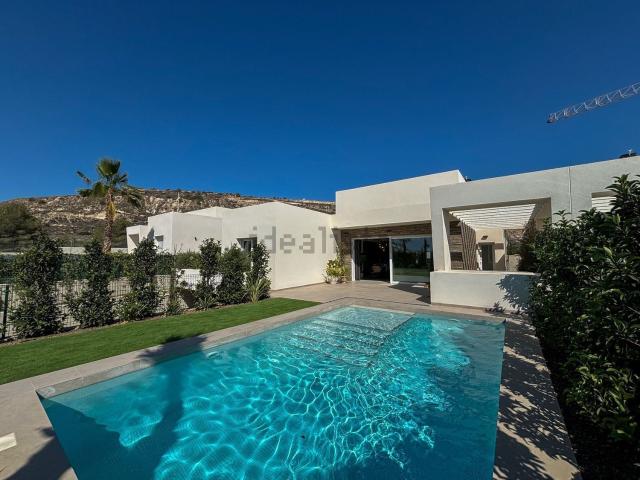 Chalet, Algorfa