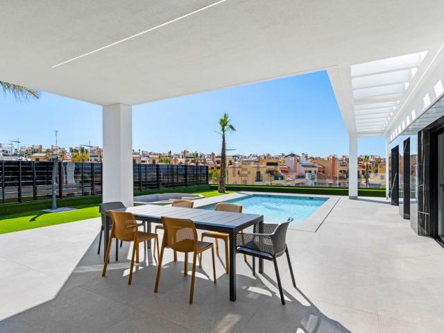 Chalet, Algorfa