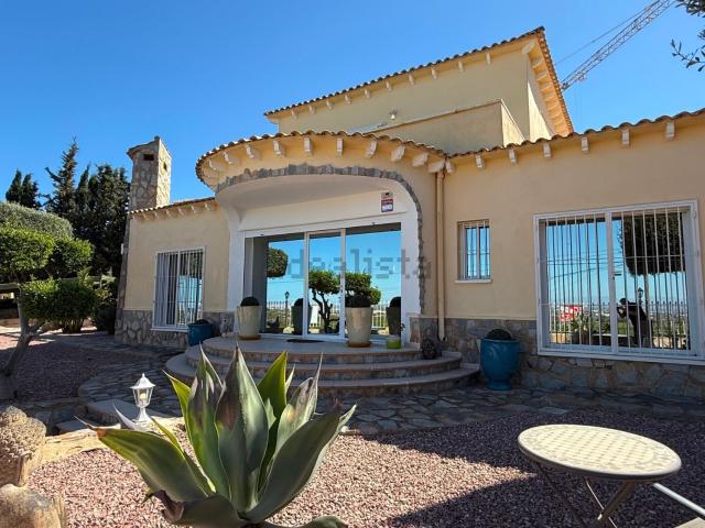 Chalet, Algorfa