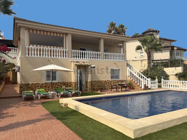 Chalet, Algorfa