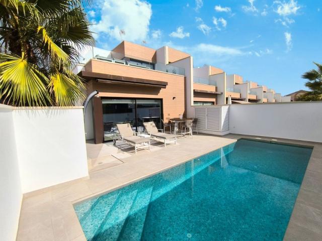 Chalet, Algorfa