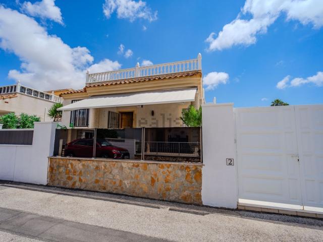 Chalet, Algorfa
