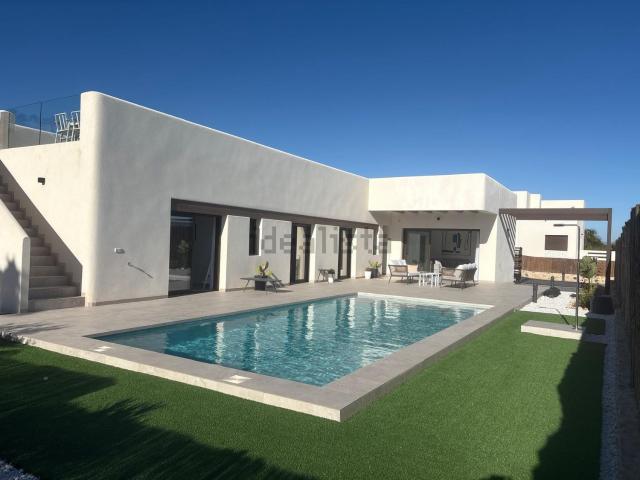 Chalet, Algorfa