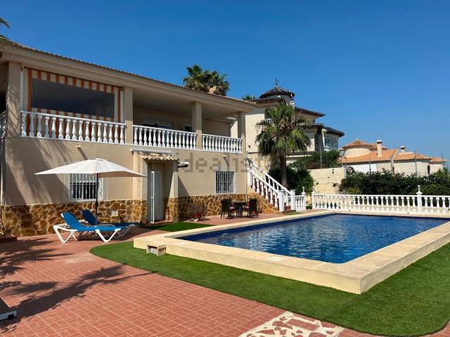 Chalet, Algorfa