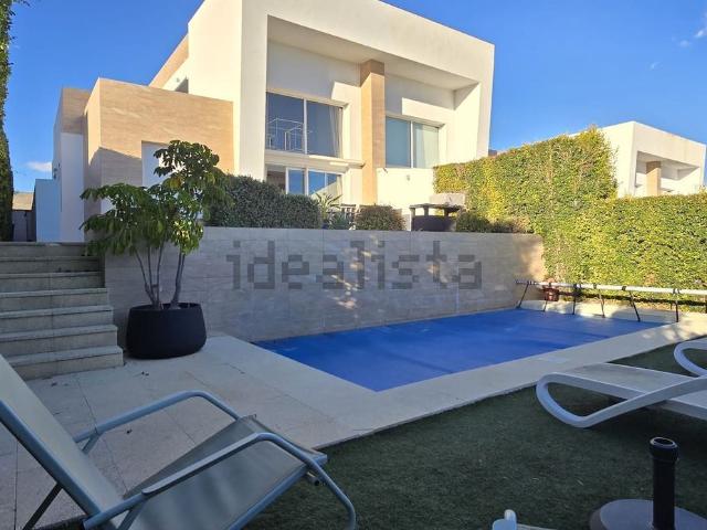 Chalet, Algorfa