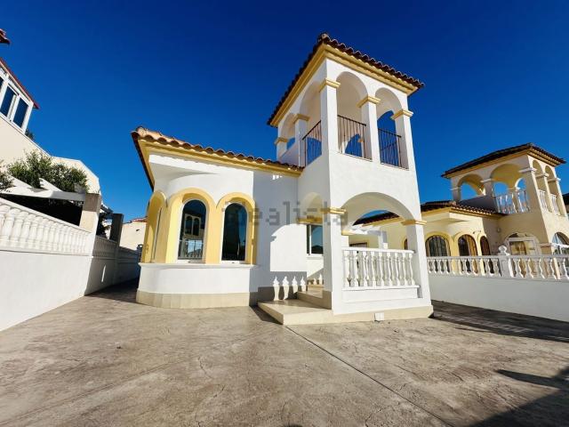 Chalet, Algorfa