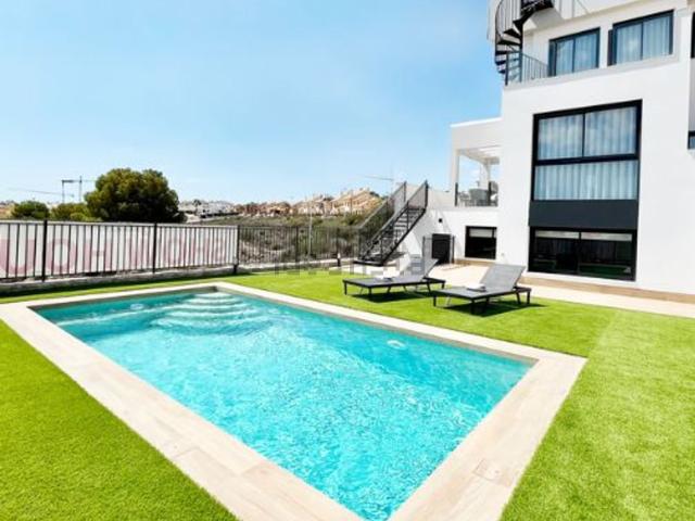 Chalet, Algorfa