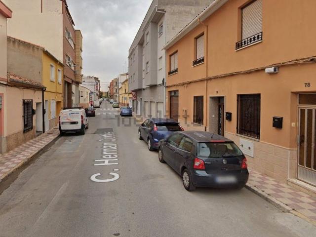 Chalet, Almansa