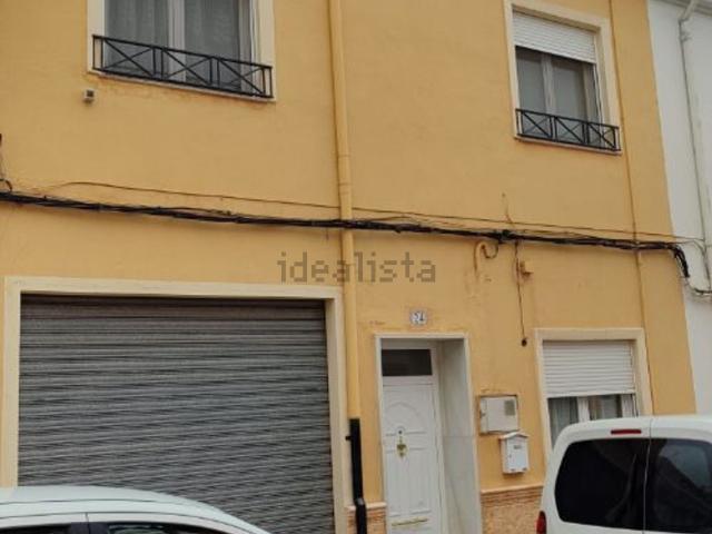 Chalet, Almansa