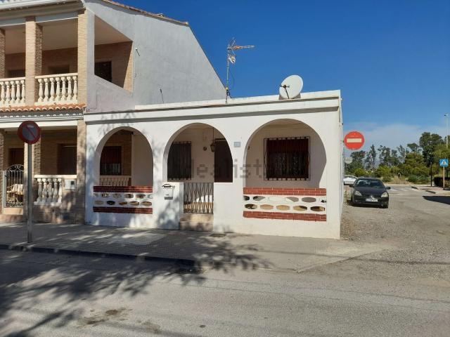 Chalet, Almenara