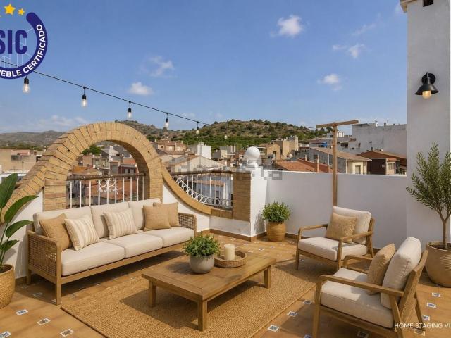 Chalet, Almenara