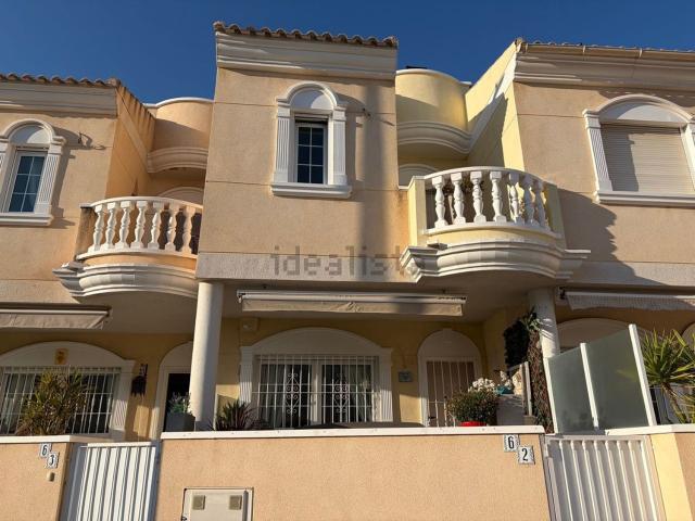Chalet, Almoradí