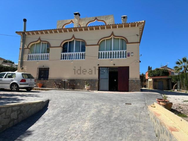 Chalet, Almoradí