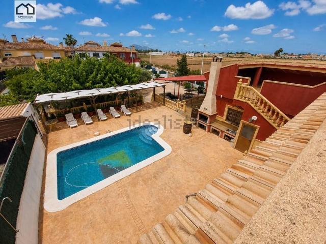 Chalet, Almoradí