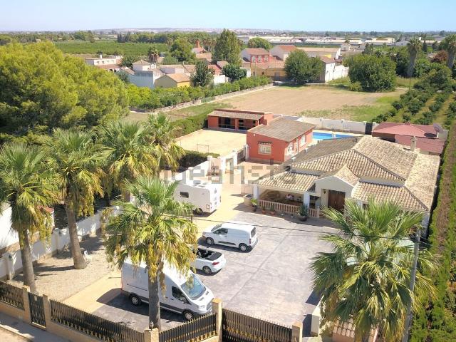 Chalet, Almoradí