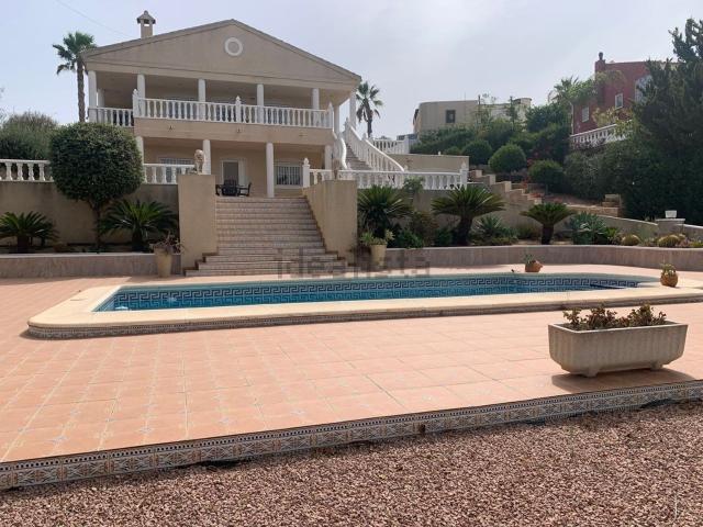 Chalet, Almoradí