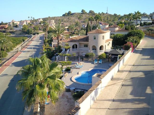Chalet, Almoradí