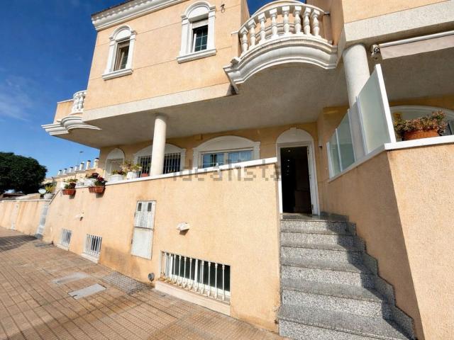 Chalet, Almoradí
