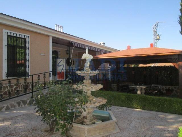 Chalet, Almuradiel