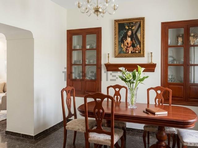Chalet, Alora