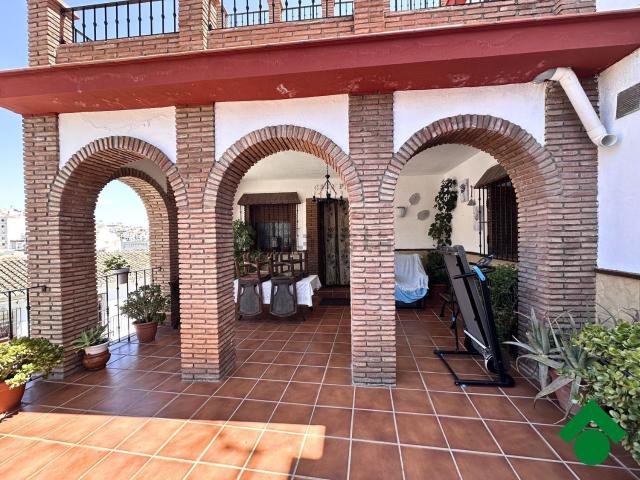 Chalet, Alora