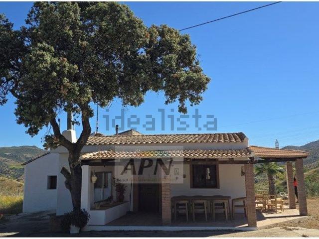 Chalet, Alora