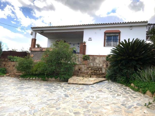 Chalet, Alora