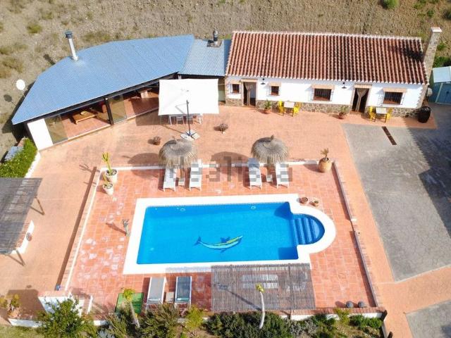 Chalet, Alora