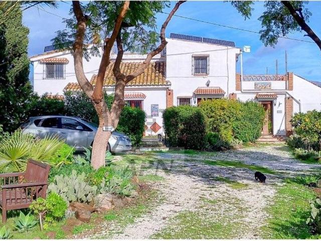 Chalet, Alora