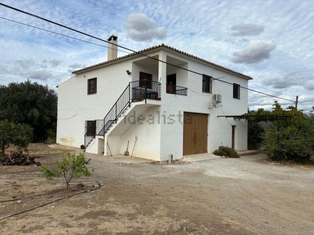 Chalet, Alora