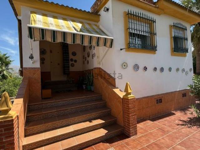 Chalet, Alora