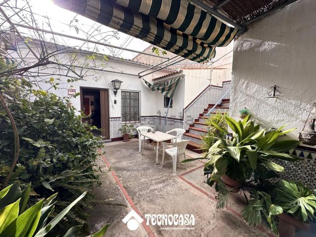 Chalet, Alora