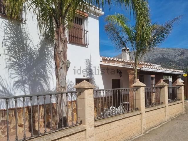 Chalet, Alora