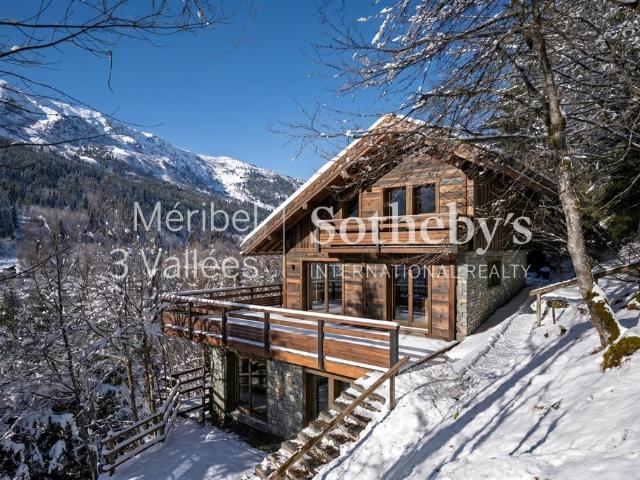 Chalet Alpinaé Au centre de Méribel et proche des pistes de ski