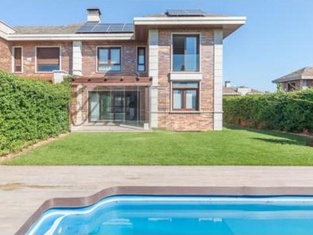 Chalet Alquiler Majadahonda, Majadahonda