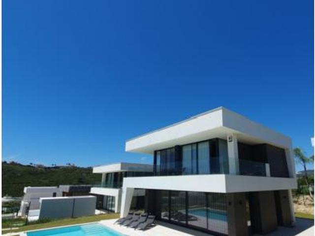 Chalet Alquiler Manilva, Núcleo